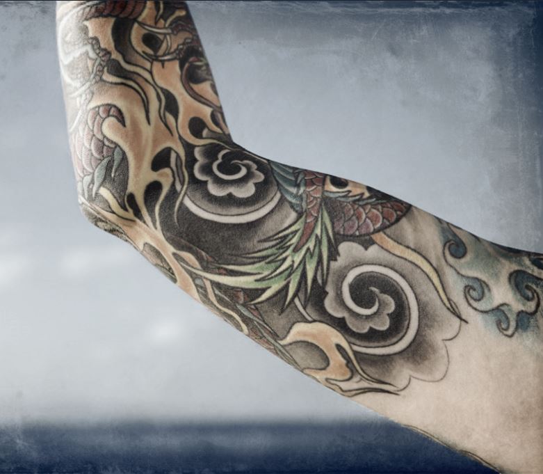 Tattoos & sun: Cómo cuidar tus tatuajes en&nbsp;verano