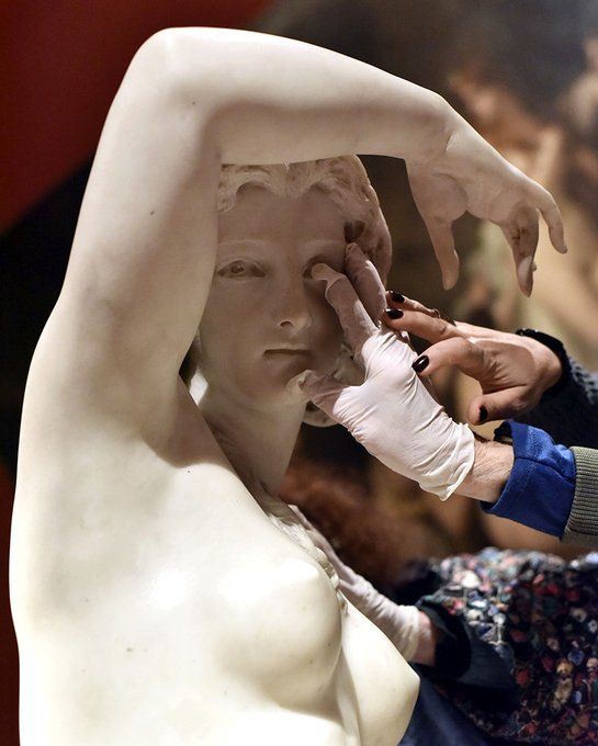 Bellas Artes para ciegos: Un recorrido para ver con las&nbsp;manos