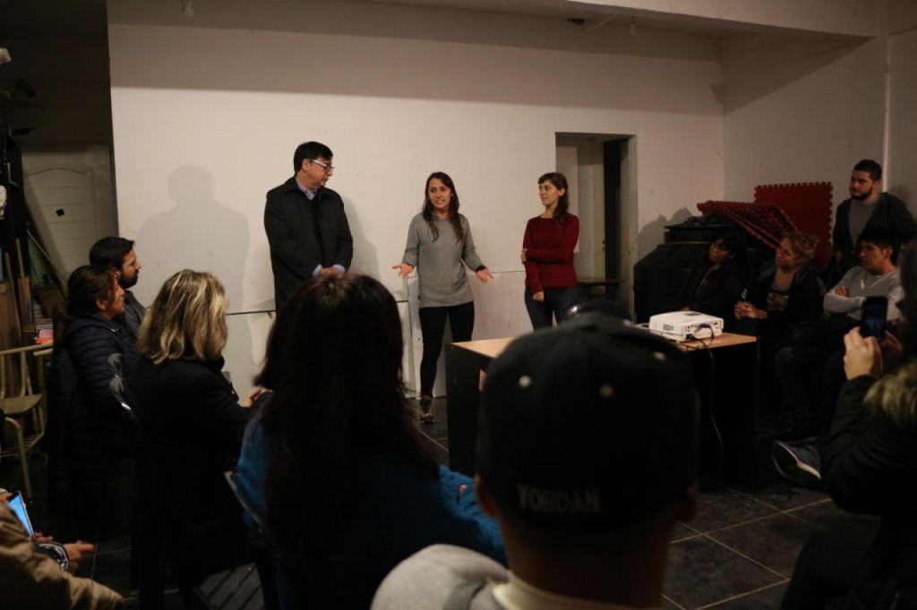 Se firmó convenio entre la Universidad Nacional de Avellaneda y el Bachillerato Popular «Voces de Latinoamérica» de Rodrigo&nbsp;Bueno