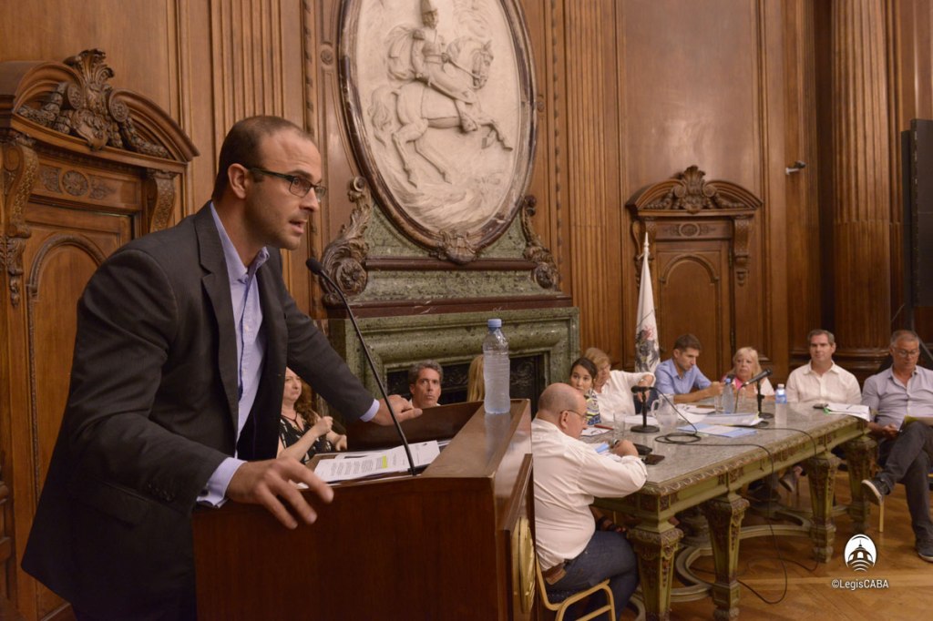 Audiencia pública por el futuro del Mercado de&nbsp;Hacienda