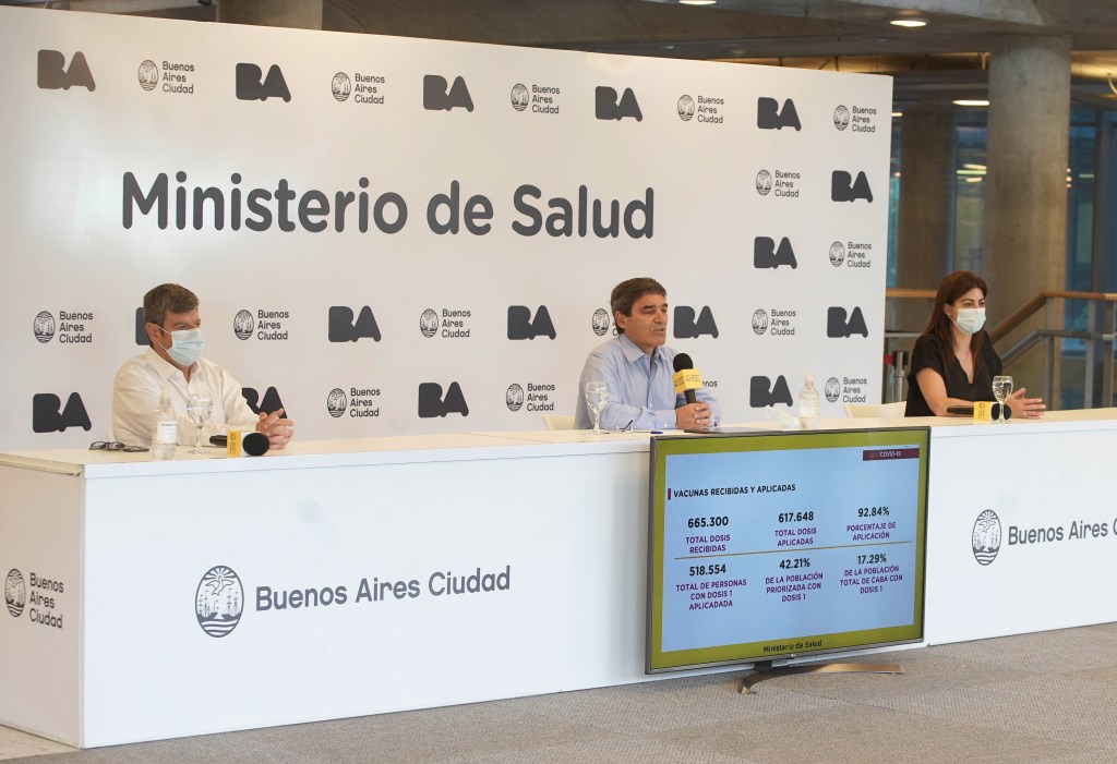 Se abre el registro de vacunación para mayores de 65 años en&nbsp;CABA