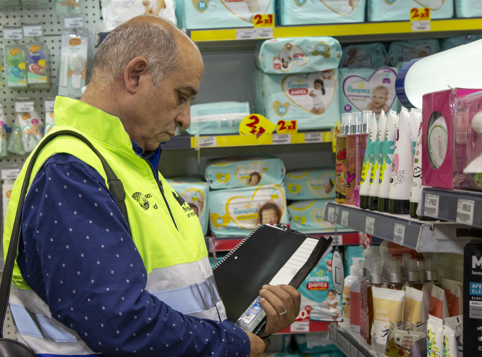 Inspectores de la Ciudad  controlan los precios de venta del alcohol en&nbsp;gel