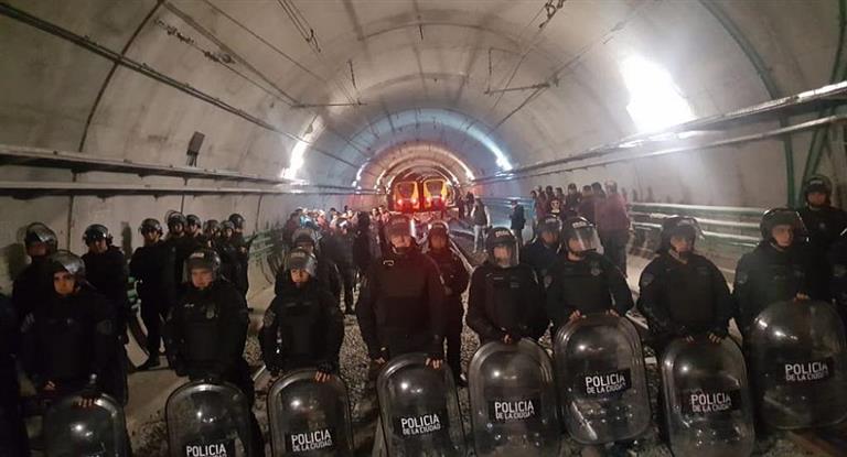 Metrodelegados ante la justicia por entorpecer el servicio de&nbsp;Subte