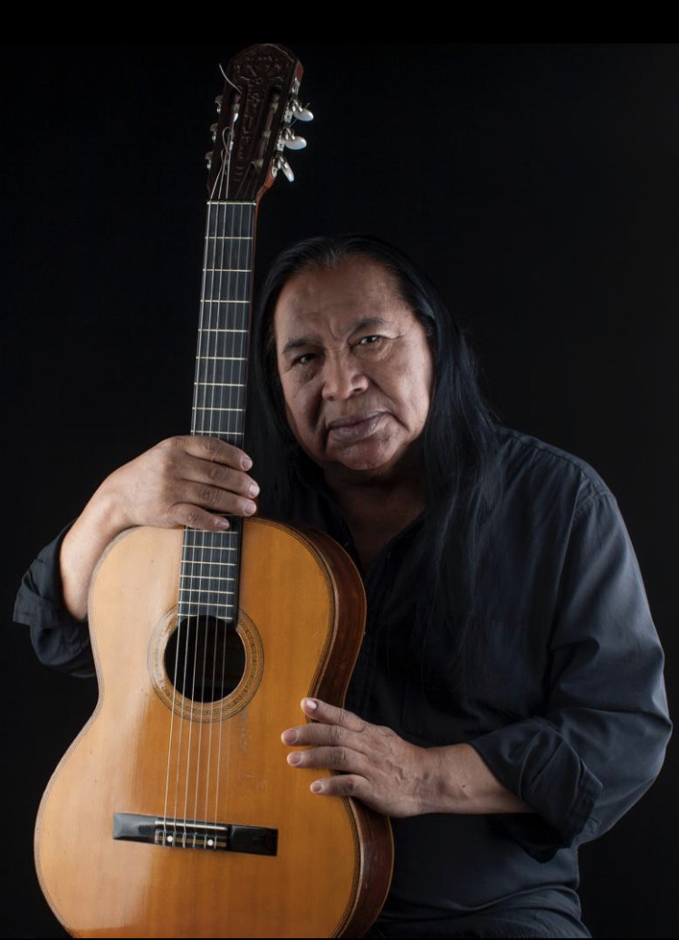 «Tiempo de Amar» en clave de folklore con Tomás&nbsp;Lipán