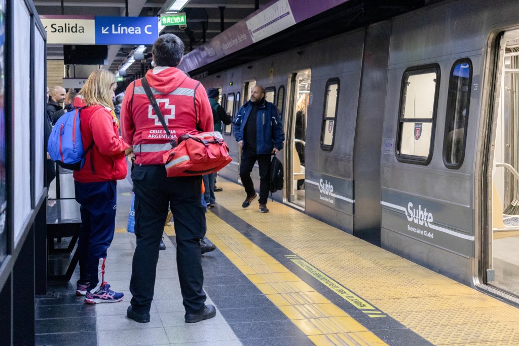 Subte: hoy habrá una jornada de sensibilización en primeros auxilios en la Línea&nbsp;H