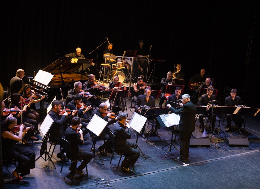 Último concierto del año de la Orquesta del Tango de Buenos Aires junto al cantor Guillermo&nbsp;Fernández